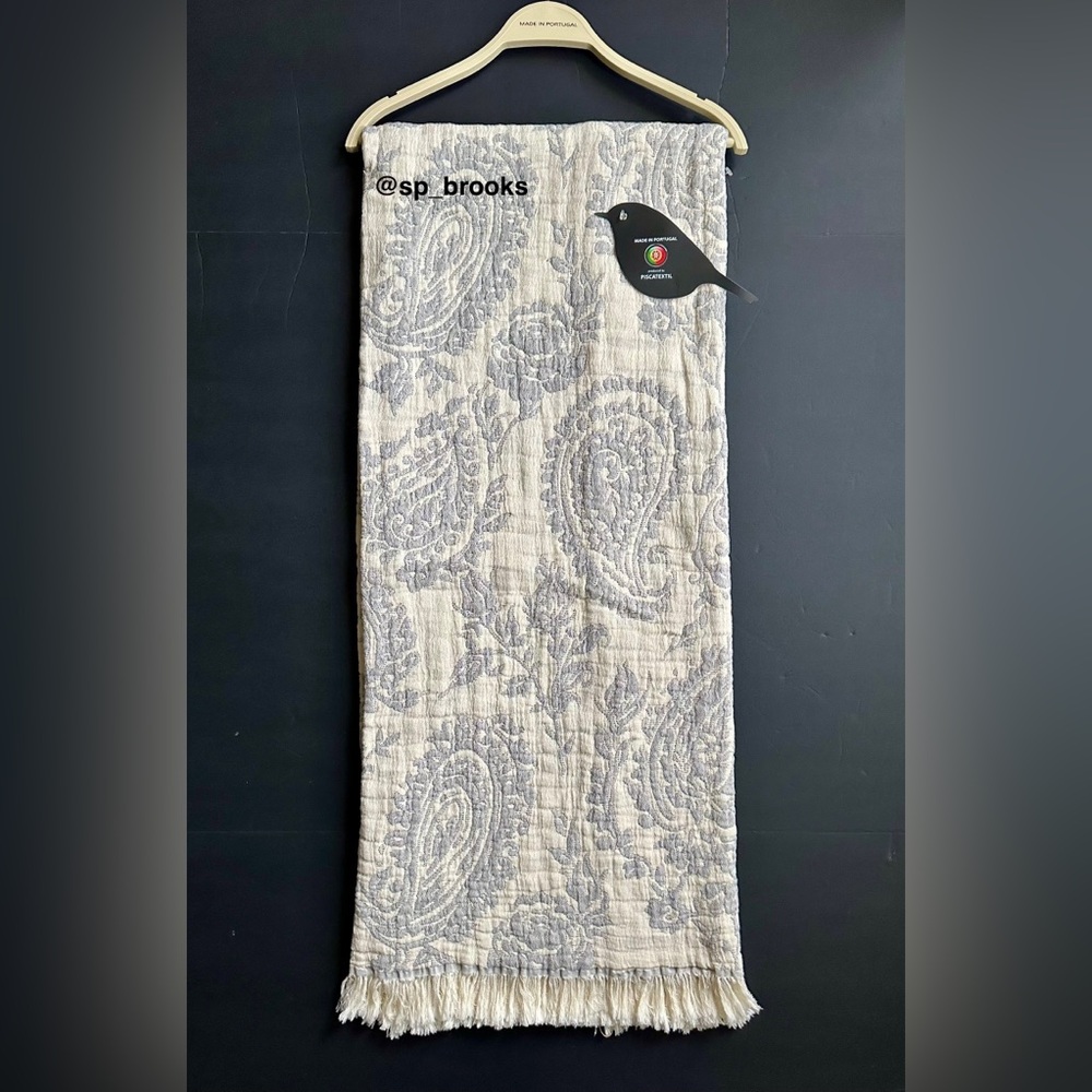 🎁Piscatextil Throw Blanket - Cotton Paisley Print - Light Blue and Oatmeal